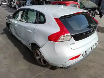 Scrapping Vehicle volvo v40 fastback (525) d2 of the year 2012 powered d4162t