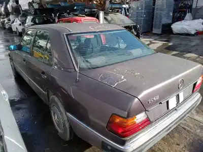 Здавання транспортного засобу MERCEDES-BENZ 124 SEDÁN (W124) 220 E (124.022) року 1992 потужний M 111.960