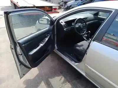 Veículo de Sucata toyota corolla (_e12_) 2.0 d-4d (cde120r_, cde120l_) do ano 2006 alimentado 1cd-ftv