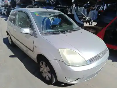 Sloopvoertuig FORD FIESTA V (JH_, JD_) 1.4 16V van het jaar 2005 aangedreven FXJB