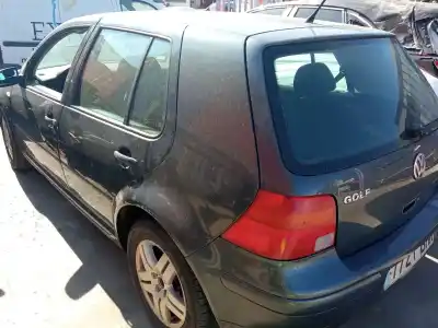 Verschrottungsfahrzeug VOLKSWAGEN GOLF IV (1J1) 1.6 16V des Jahres 2001 angetrieben AZD