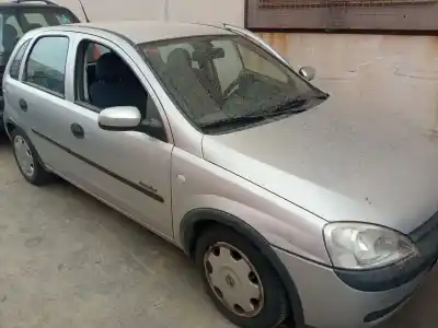 Veicolo di demolizione OPEL CORSA C (X01) 1.2 (F08, F68) dell'anno 2001 alimentato Z 12 XE