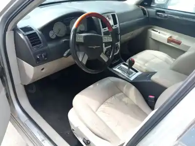 Здавання транспортного засобу chrysler 300c (lx, le) 5.7 року 2005 потужний ezb,ezd,ezh