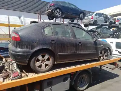 Здавання транспортного засобу seat leon (1m1) 1.9 tdi року 2005 потужний asv