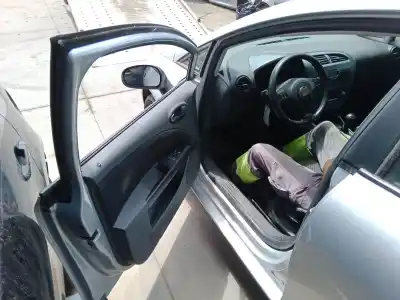 Veículo de Sucata seat leon (1p1) 1.9 tdi do ano 2009 alimentado bls