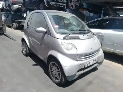 Vehicul casat SMART FORTWO COUPÉ (450) 0.7 (450.352, 450.332) al anului 2005 alimentat 15