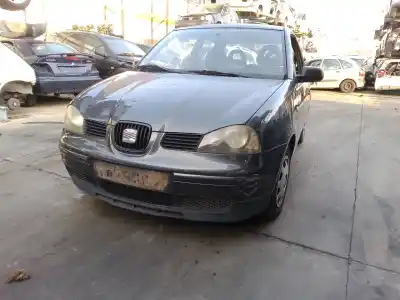 Sloopvoertuig SEAT AROSA (6H1) 1.0 van het jaar 2001 aangedreven AUC