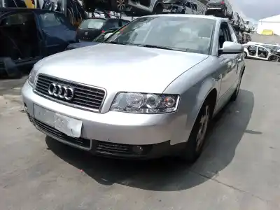 Scrapping Vehicle audi a4 b6 (8e2) 2.0 of the year 2004 powered alt