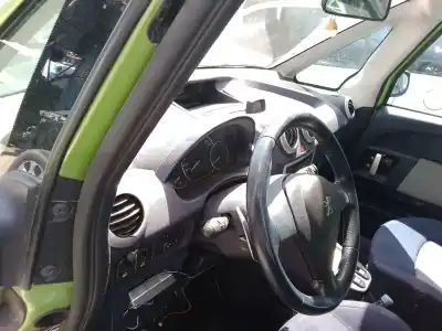 Veicolo di demolizione peugeot 1007 (km_) 1.6 16v dell'anno 2007 alimentato nfu