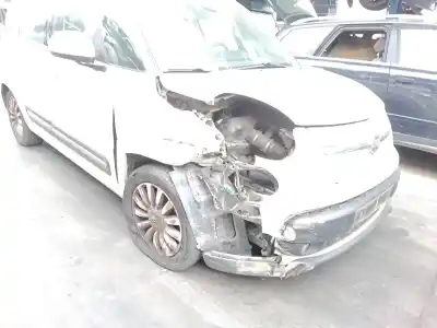 Véhicule à la ferraille FIAT 500L (351_, 352_) 1.6 D MULTIJET (199LYE1B) de l'année 2015 alimenté 955 A3.000