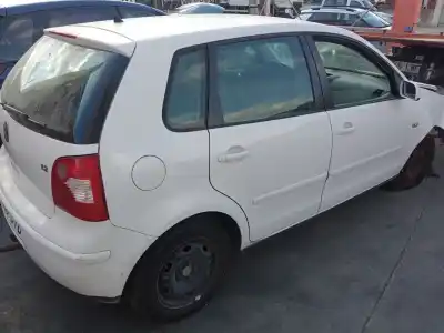 Scrapping Vehicle VOLKSWAGEN POLO (9N_, 9A_) 1.2 12V of the year 2004 powered AZQ