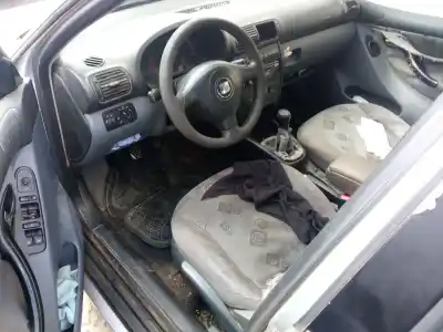 Здавання транспортного засобу seat leon (1m1) 1.9 tdi року 1999 потужний ahf,asv