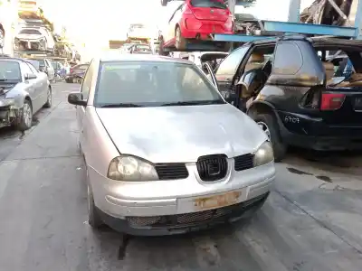 Sloopvoertuig SEAT AROSA (6H1) 1.0 van het jaar 2003 aangedreven AUC