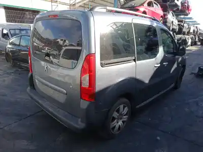 Vehicul casat peugeot partner tepee 1.6 hdi al anului 2009 alimentat 9hz