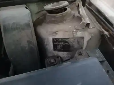 Verschrottungsfahrzeug VOLKSWAGEN GOLF IV (1J1) 1.8 T des Jahres 2000 angetrieben ARZ