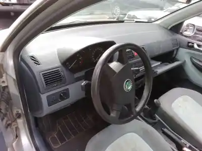 Scrapping Vehicle skoda fabia i (6y2) 1.4 16v of the year 2002 powered aub