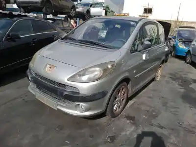 Veicolo di demolizione peugeot 1007 (km_) 1.6 16v dell'anno 2006 alimentato nfu
