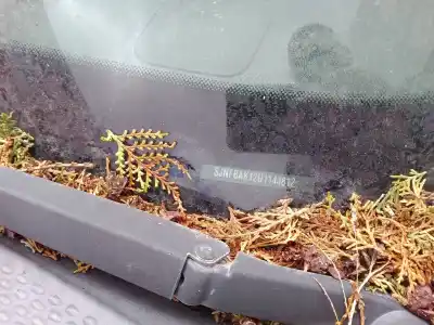 Veículo de Sucata nissan micra iii (k12) 1.2 16v do ano 2003 alimentado cr12