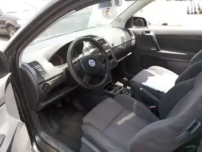 Hurda Aracı VOLKSWAGEN POLO (9N_, 9A_)  Yılın 2002 güçlü ATD
