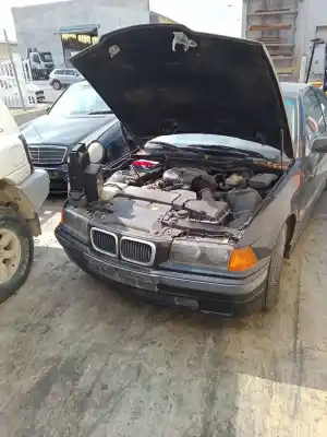 Scrapping Vehicle bmw 3 compact (e36) 316 i of the year 2012 powered m43 b19 (194e1)
