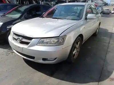 Sloopvoertuig hyundai sonata v (nf) 2.0 crdi van het jaar 2007 aangedreven d4ea