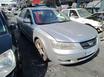 Sloopvoertuig HYUNDAI SONATA V (NF)  van het jaar 2007 aangedreven D4EA