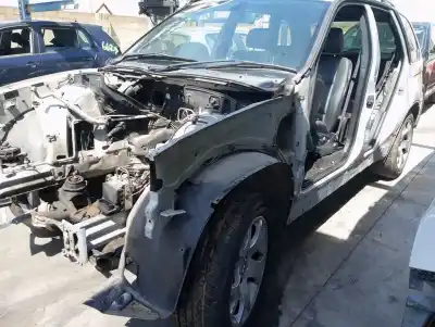 Veicolo di demolizione bmw x5 (e53) 4.4 i dell'anno 2001 alimentato 44-8s-2