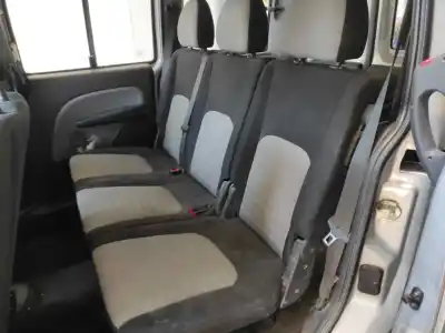 Véhicule à la ferraille fiat                                               doblo cargo (223)                                                                                                                                                                                                                                          1.9 jtd sx furg. panorama                                                                                                                                                                                                                                  de l'année 2009 alimenté 223b1000