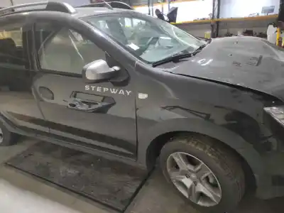 Veicolo di demolizione dacia sandero stepway essential dell'anno 2020 alimentato b4d490 / b4dg490