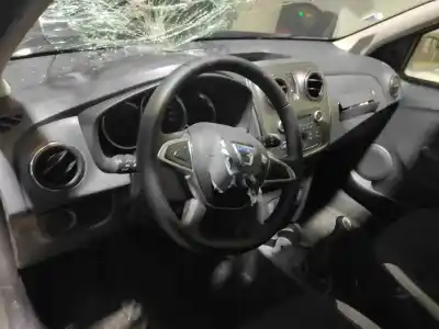 Veicolo di demolizione dacia sandero stepway essential dell'anno 2020 alimentato b4d490 / b4dg490
