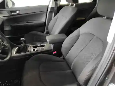 Vehicul casat kia optima business al anului 2017 alimentat d4fd