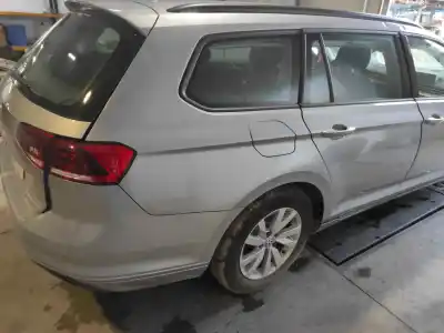 Здавання транспортного засобу volkswagen passat variant (cb5) passat року 2020 потужний dcza