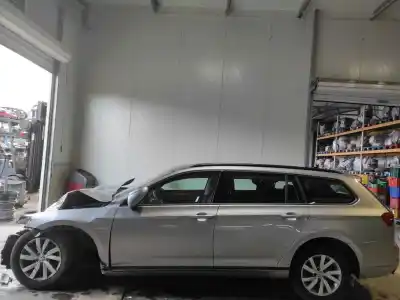 Здавання транспортного засобу volkswagen passat variant (cb5) passat року 2020 потужний dcza