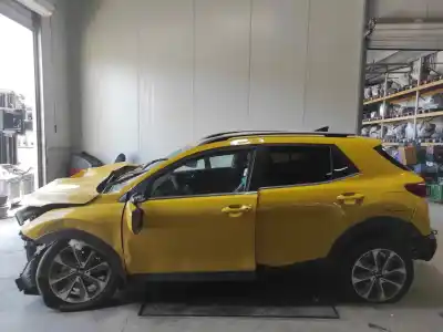 Veículo de Sucata kia stonic (ybcuv) concept do ano 2019 alimentado g3lc
