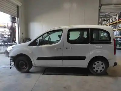 Véhicule à la ferraille peugeot partner kombi premium de l'année 2009 alimenté 9h01 / 9hz / 9hv