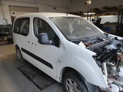Véhicule à la ferraille peugeot partner kombi premium de l'année 2009 alimenté 9h01 / 9hz / 9hv