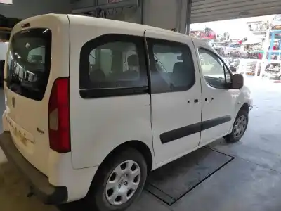 Véhicule à la ferraille peugeot partner kombi premium de l'année 2009 alimenté 9h01 / 9hz / 9hv