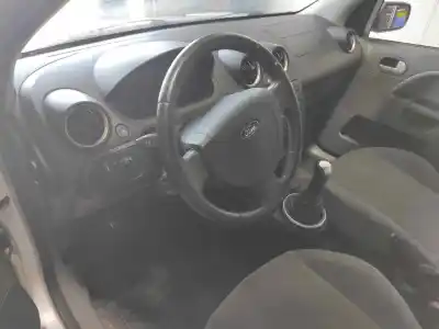 Veículo de Sucata ford fiesta (cbk) ambiente do ano 2003 alimentado f6ja