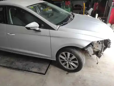 Здавання транспортного засобу seat leon (5f1) style року 2017 потужний cyvb
