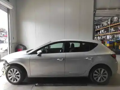 Здавання транспортного засобу seat leon (5f1) style року 2017 потужний cyvb