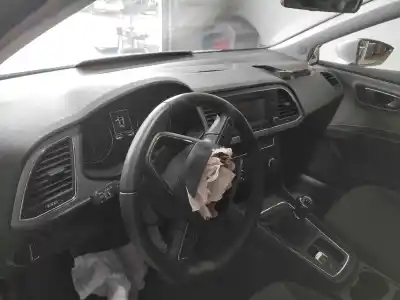Здавання транспортного засобу seat leon (5f1) style року 2017 потужний cyvb