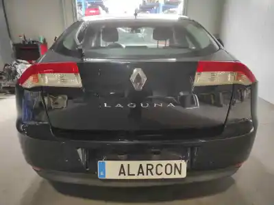 Véhicule à la ferraille renault laguna iii expression tomtom de l'année 2010 alimenté m9r744