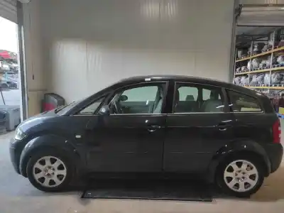 Veículo de Sucata audi a2 (8z) 1.4 do ano 2001 alimentado aua