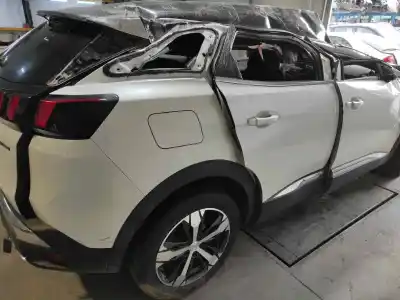 Vehicul casat peugeot 3008 allure al anului 2017 alimentat hn02