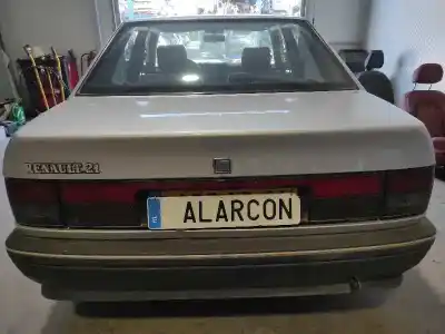 Veículo de Sucata renault 21 berlina (b/l48) gtd do ano 1990 alimentado 