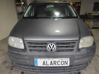 Vehículo de desguace VOLKSWAGEN TOURAN (1T1) Advance del año 2005 con motor BKD