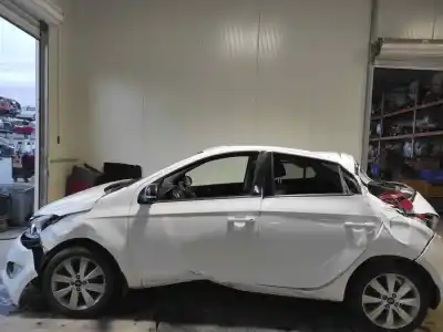 Vehículo de desguace hyundai i20 tecno s ii del año 2013 con motor g4fa