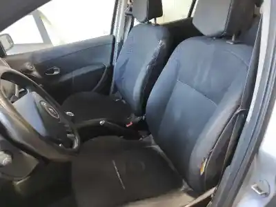 Здавання транспортного засобу renault clio iii imusic confort dynamique року 2005 потужний k4j780