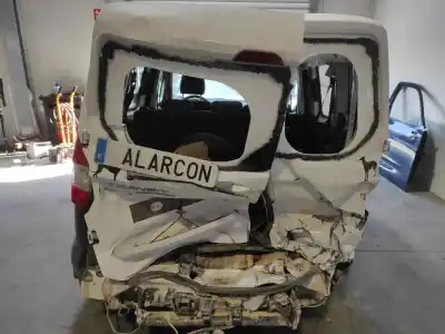 Veículo de Sucata ford transit courier combi trend do ano 2017 alimentado xucd / 2016367 / gm5