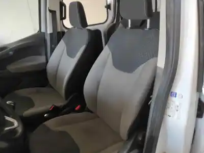 Veículo de Sucata ford transit courier combi trend do ano 2017 alimentado xucd / 2016367 / gm5